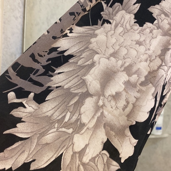 Tolani dress - Picture 2 of 4